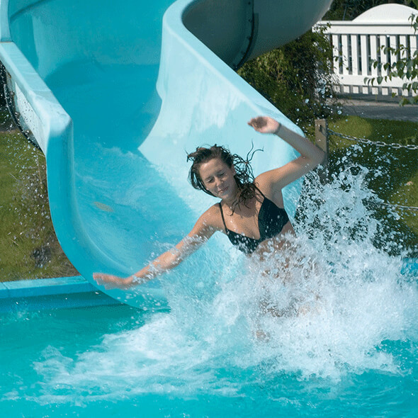 Gæst prøver Water Slides