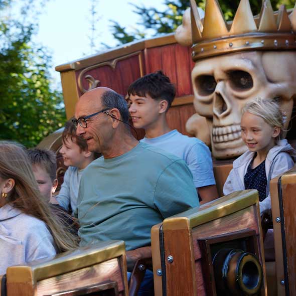 Det Skøre Kompas - ride in Djurs Sommerland